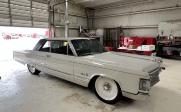 Chrysler-Imperial-1967-Coupe