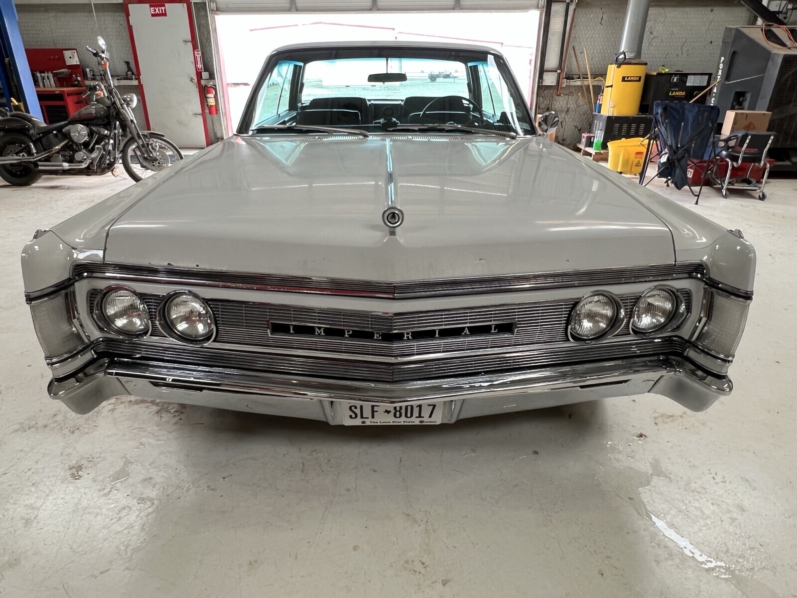 Chrysler-Imperial-1967-Coupe-4
