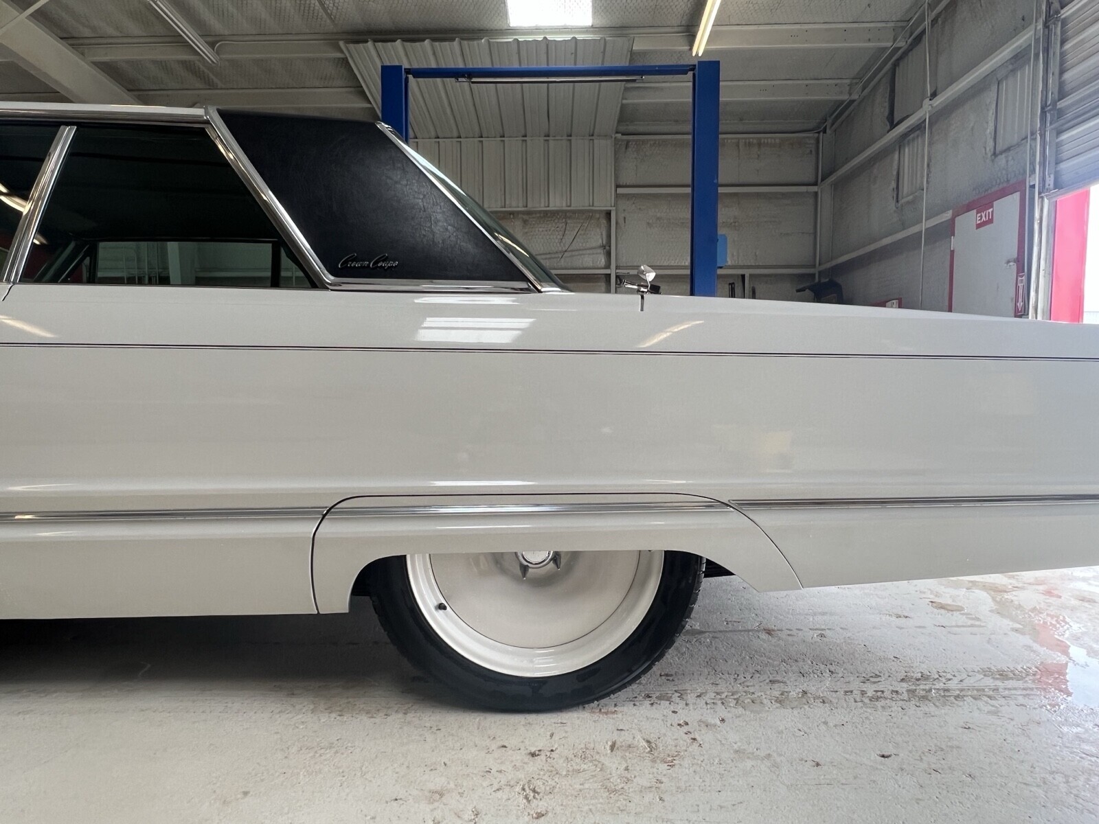 Chrysler-Imperial-1967-Coupe-8