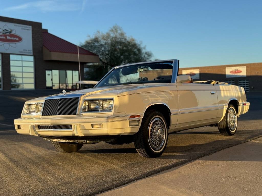 Chrysler-Le-baron-1982-white-6