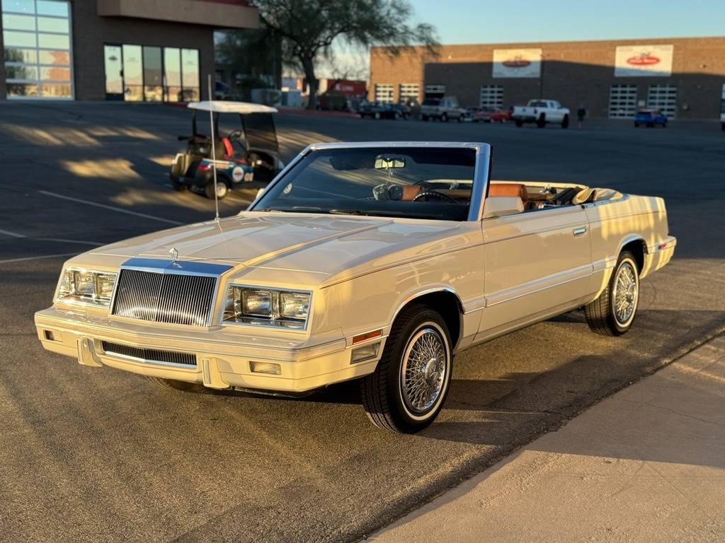 Chrysler-Le-baron-1982-white-7