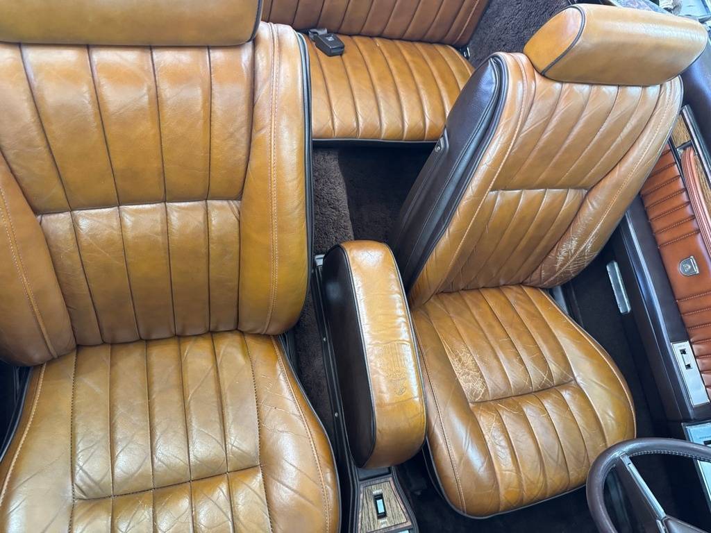 Chrysler-Le-baron-1983-white-12