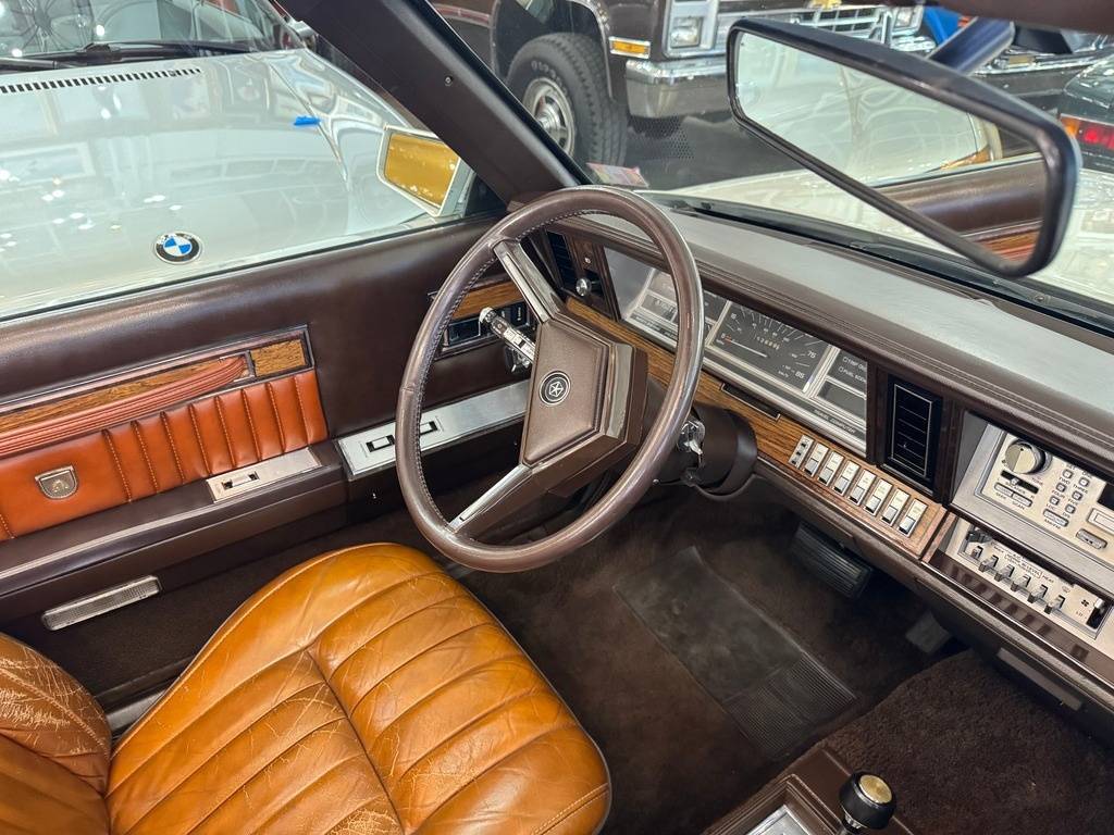 Chrysler-Le-baron-1983-white-15