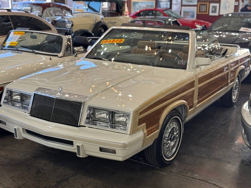 Chrysler-Le-baron-1983-white-23