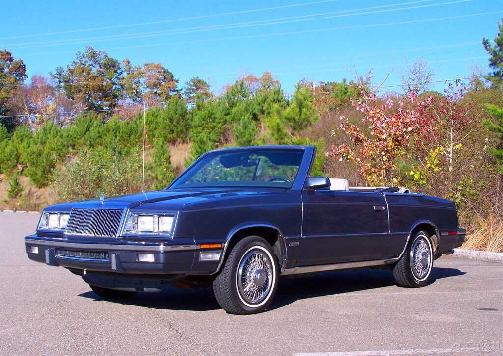 Chrysler-LeBaron-1985-Convertible-3