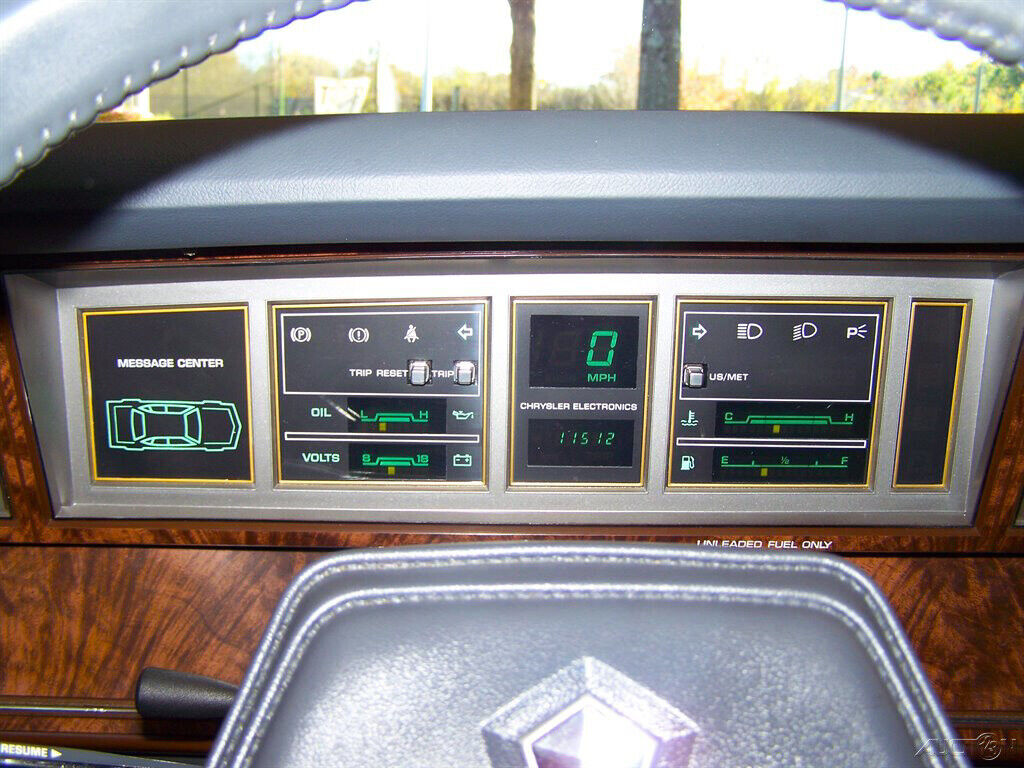 Chrysler-LeBaron-1985-Convertible-9