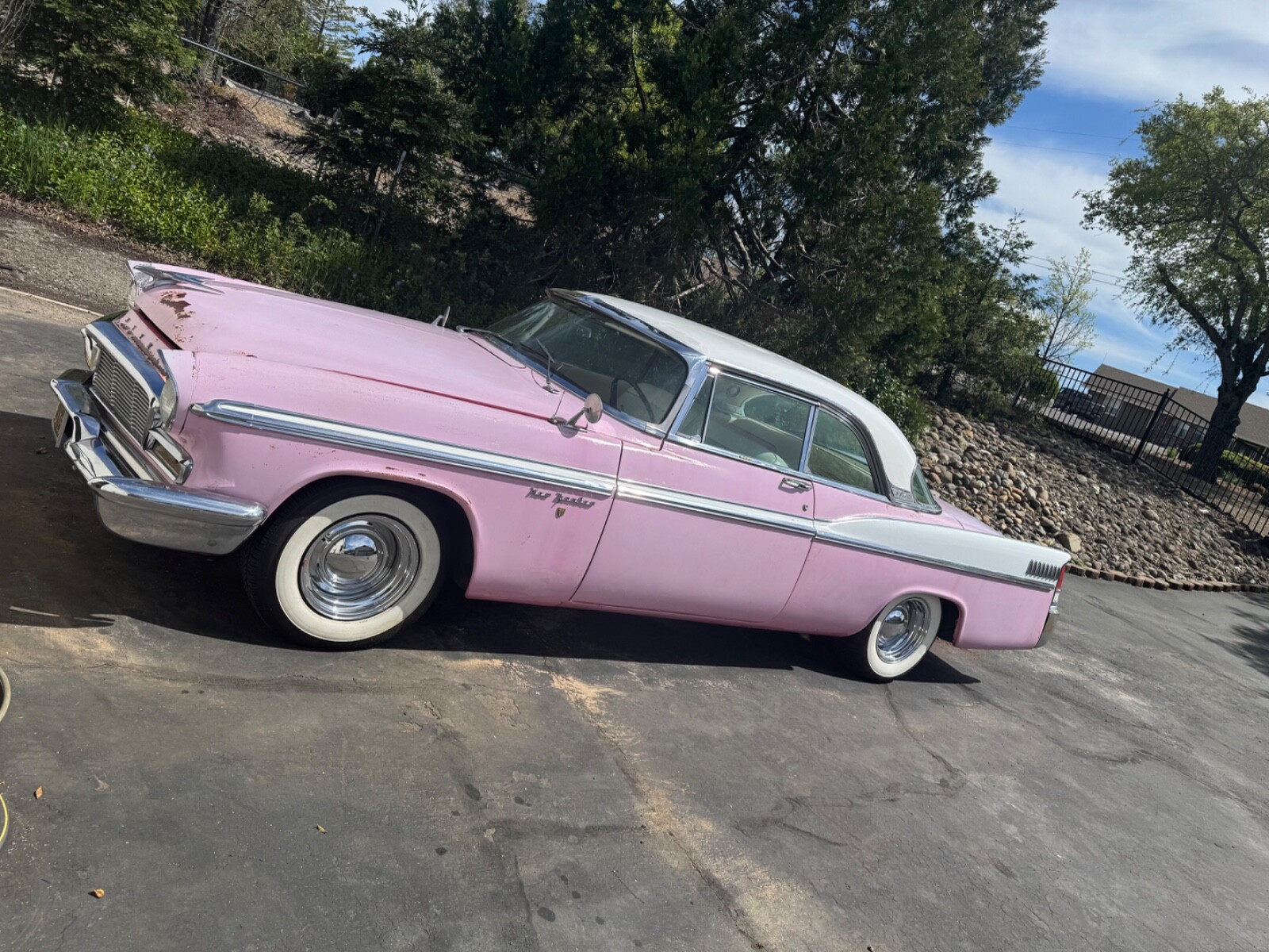 Chrysler-New-Yorker-1956-Coupe-10