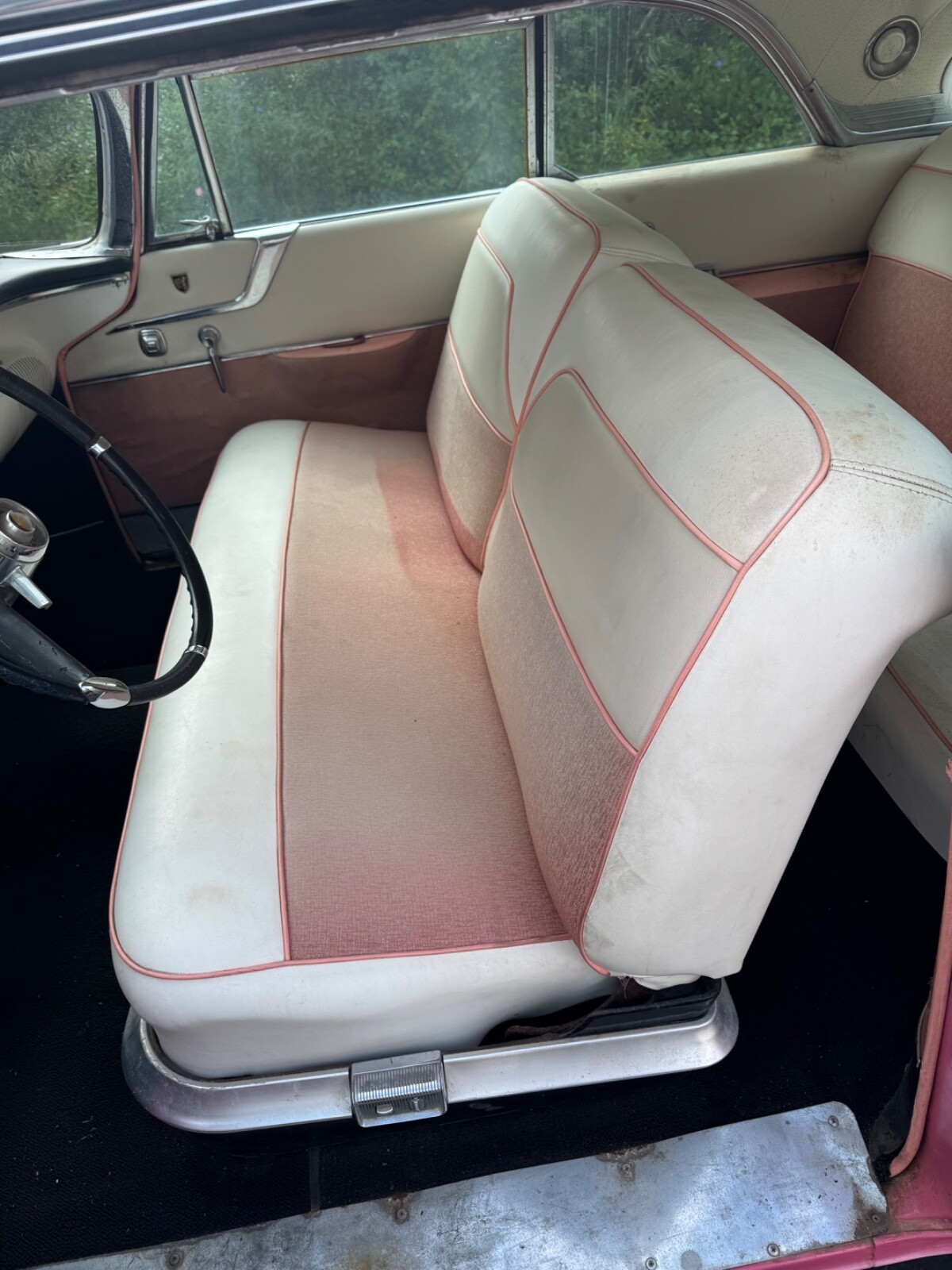Chrysler-New-Yorker-1956-Coupe-17