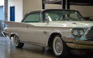 Chrysler-New-Yorker-1960-2-Door-Hardtop-10