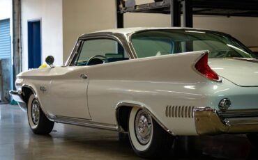 Chrysler-New-Yorker-1960-2-Door-Hardtop-21