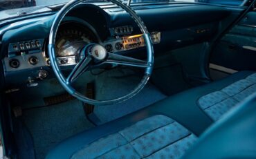 Chrysler-New-Yorker-1960-2-Door-Hardtop-31
