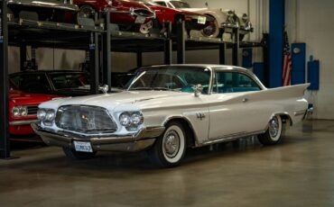 Chrysler-New-Yorker-1960-2-Door-Hardtop
