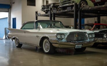 Chrysler-New-Yorker-1960-2-Door-Hardtop-9