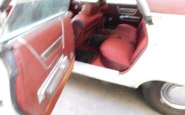 Chrysler-New-Yorker-1969-Sedan-12