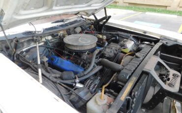 Chrysler-New-Yorker-1969-Sedan-19