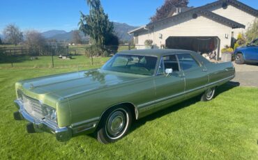 Chrysler-New-yorker-1973-green