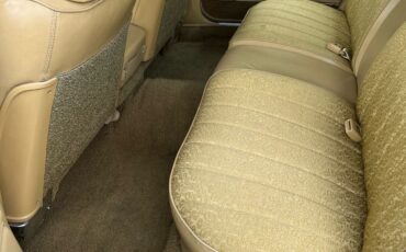 Chrysler-Newport-1977-11