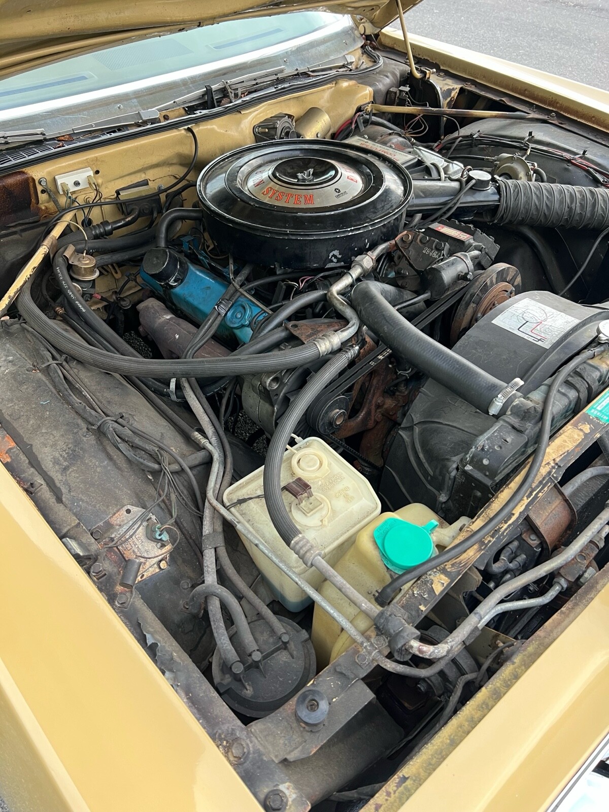 Chrysler-Newport-1977-15