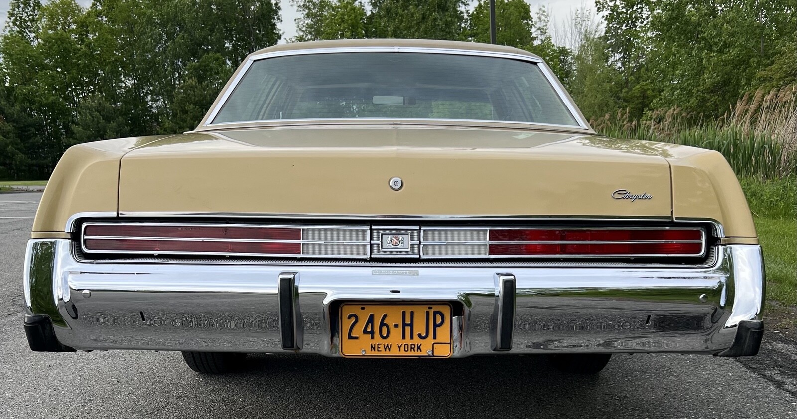 Chrysler-Newport-1977-5