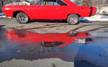 Chrysler-Plymouth-1968-red-13