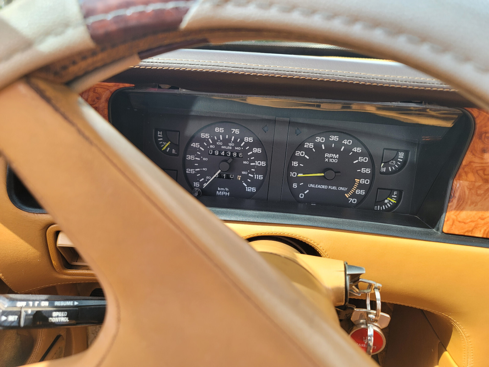 Chrysler-TC-By-Maserati-1989-Convertible-8