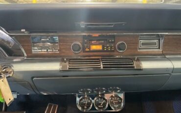 Chrysler-Town-Country-1966-16