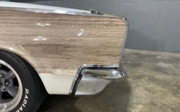 Chrysler-Town-Country-1966-37