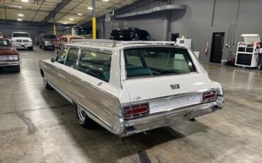 Chrysler-Town-Country-1966-5