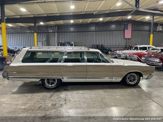 Chrysler-Town-Country-1966-8