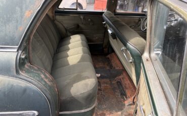 Chrysler-Windsor-1949-Sedan-11