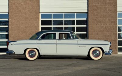 Chrysler Windsor deluxe  1955 grey
