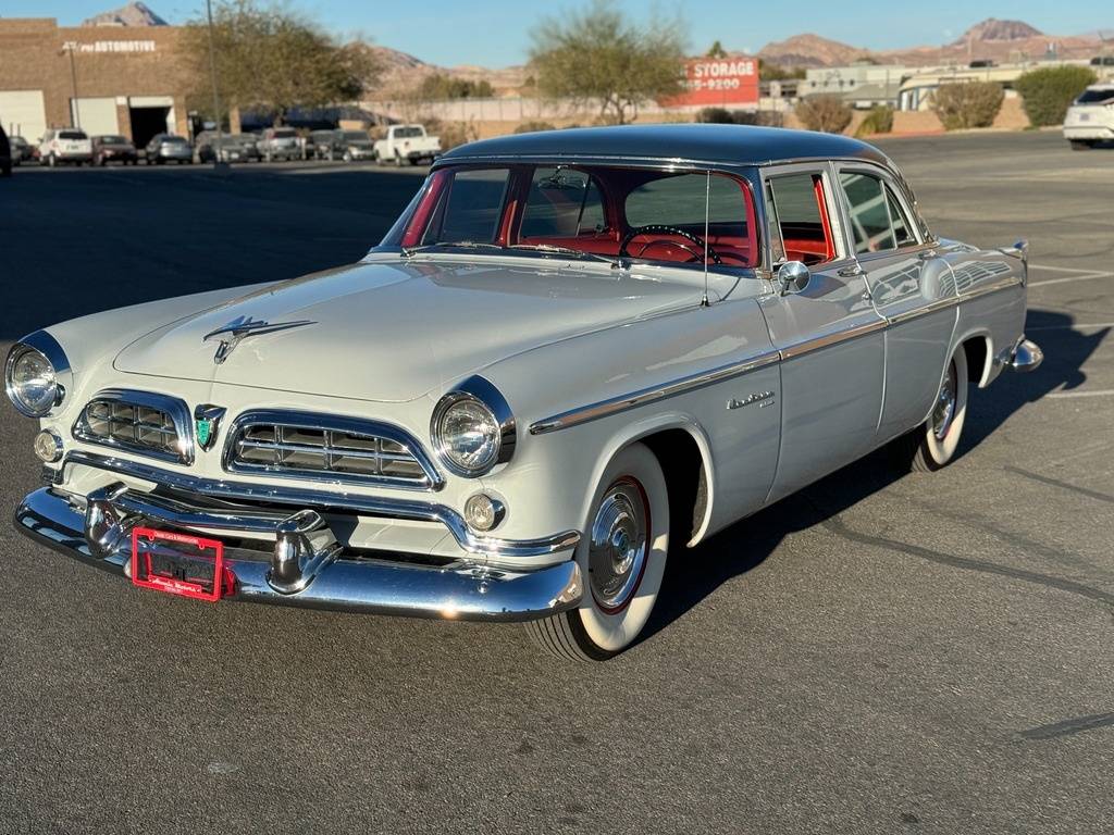 Chrysler-Windsor-deluxe-1955-grey-6
