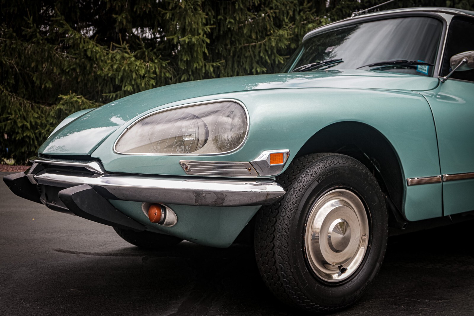 Citroen-DS-21-1972-Sedan-11