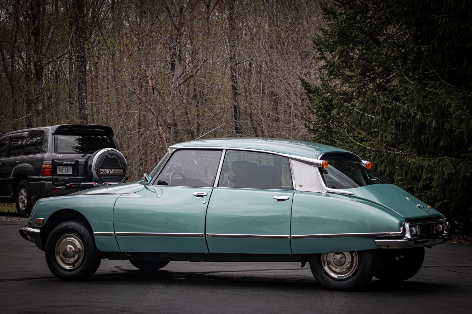 Citroen-DS-21-1972-Sedan-2