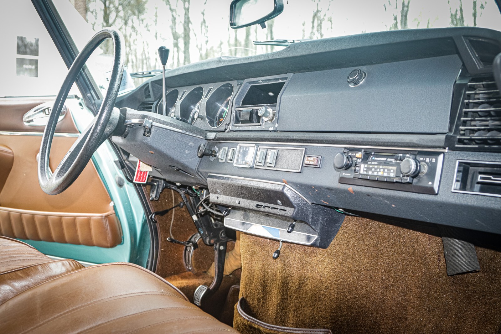 Citroen-DS-21-1972-Sedan-32