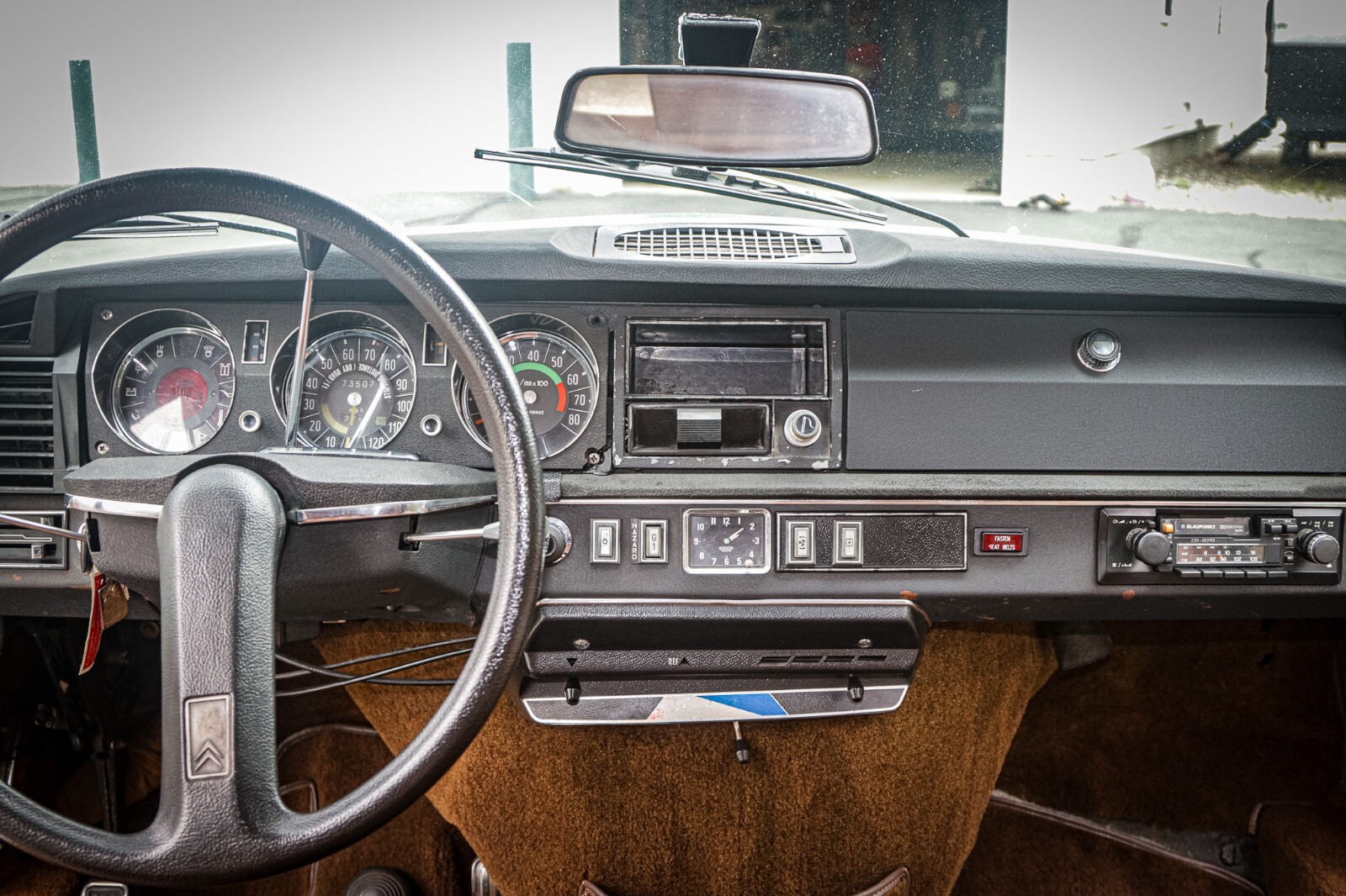 Citroen-DS-21-1972-Sedan-35