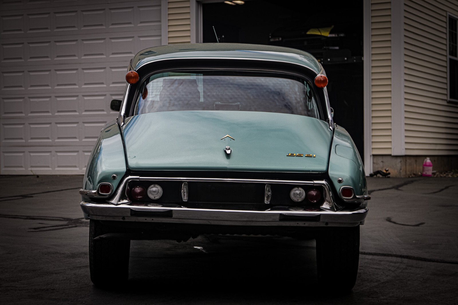 Citroen-DS-21-1972-Sedan-4