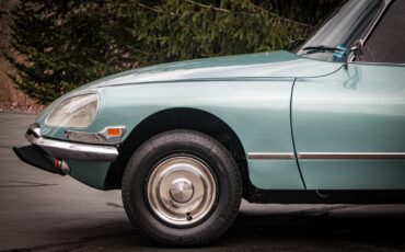 Citroen-DS-21-1972-Sedan-9