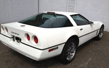 Corvette-Coupe-1990-T-TOP-Car-2