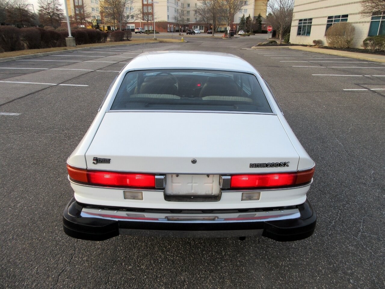 Datsun-200SX-1977-Coupe-19