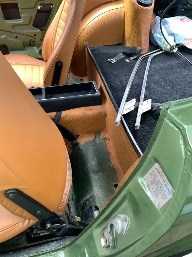 Datsun-240z-1972-green-11