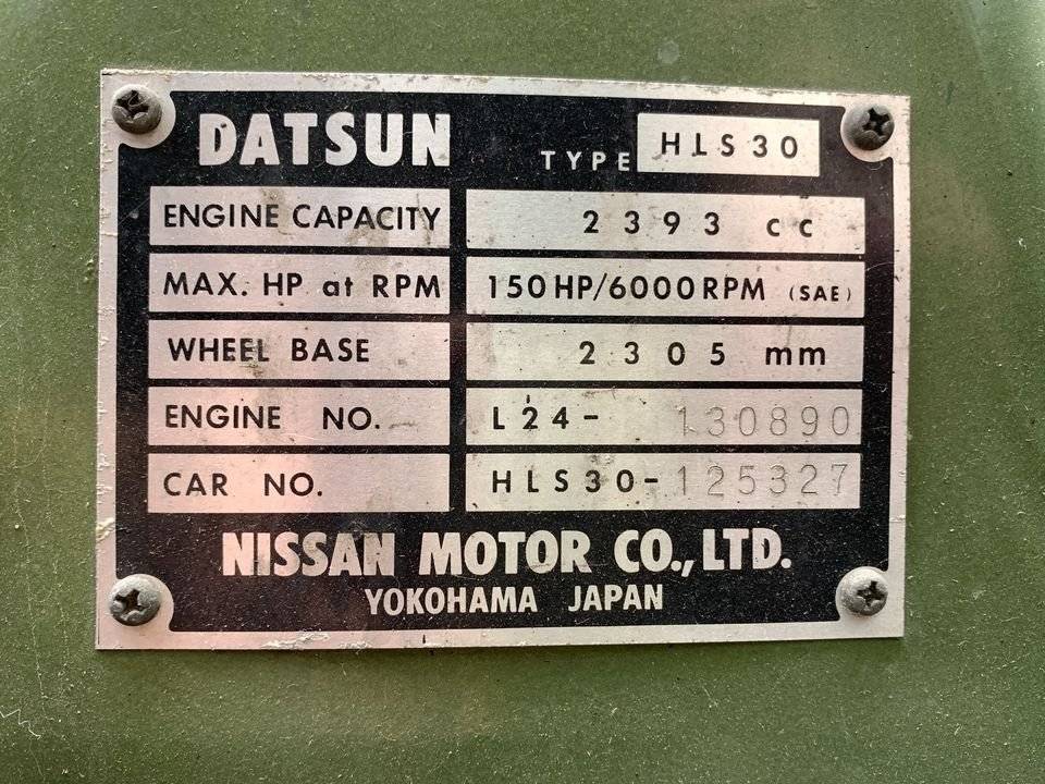 Datsun-240z-1972-green-17
