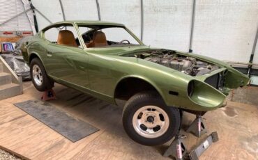 Datsun-240z-1972-green-2