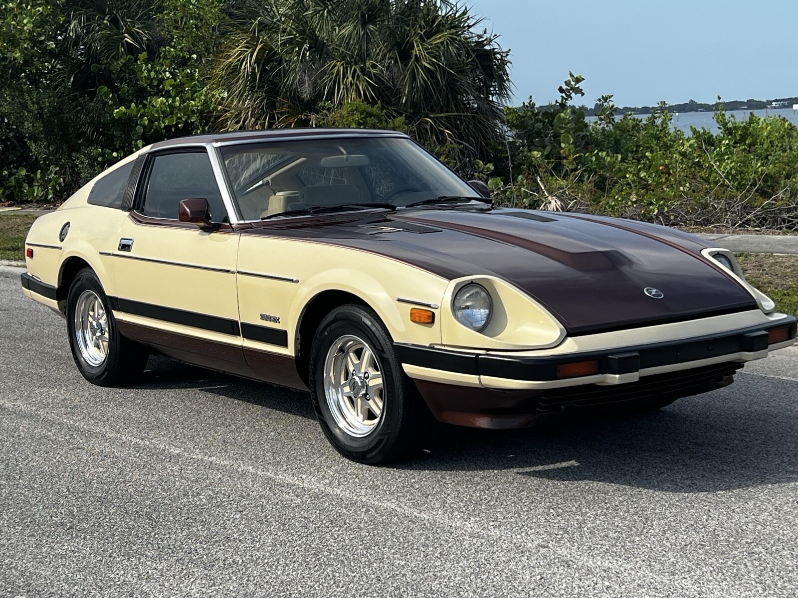 Datsun-280-ZX-1982-11