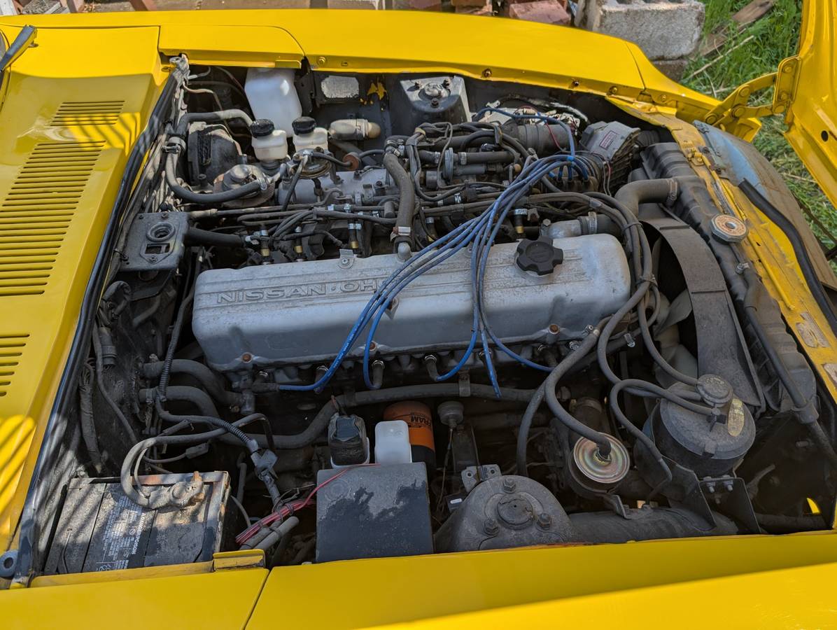Datsun-280z-1976-yellow-11