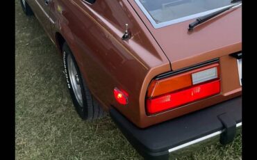 Datsun-280zx-1981-brown-9