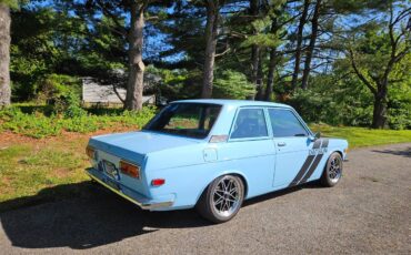 Datsun-510-1971-blue-1