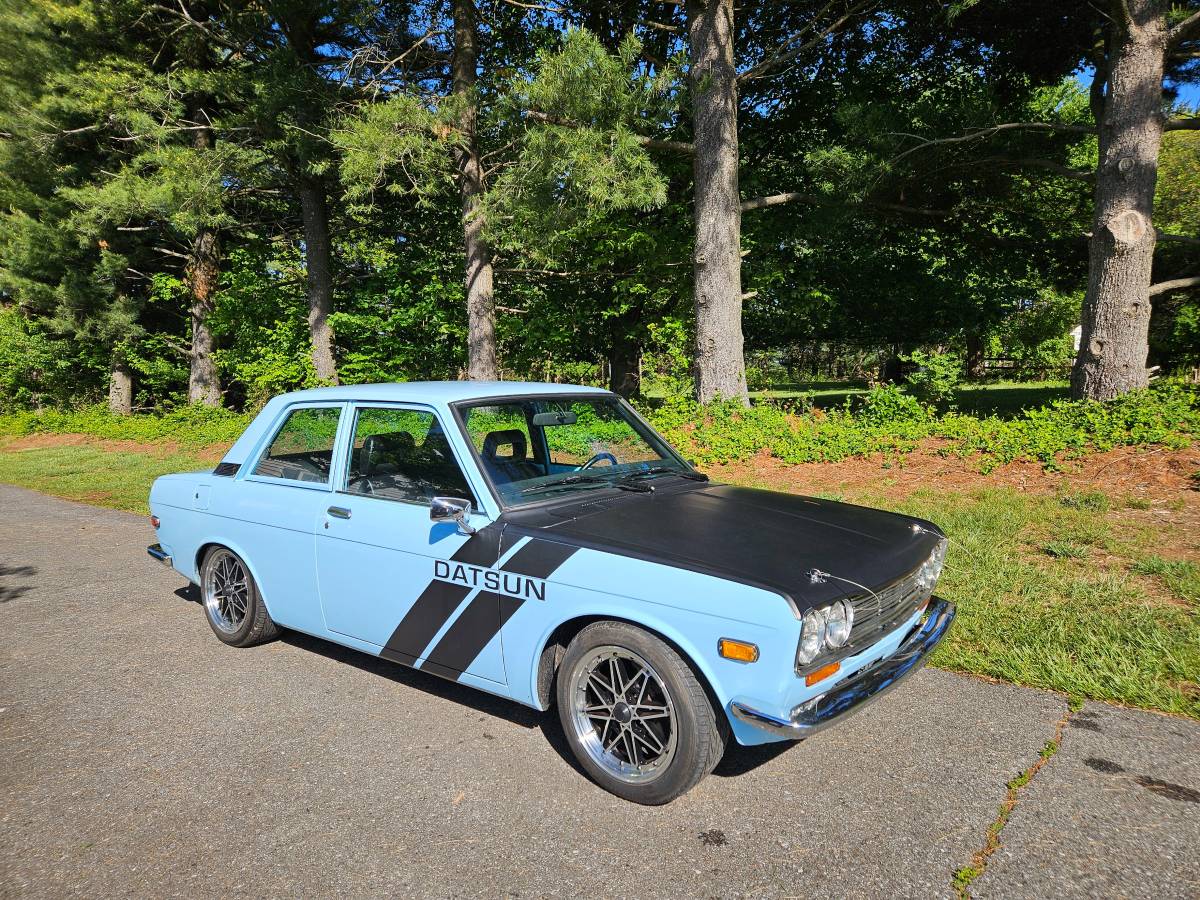 Datsun-510-1971-blue-2