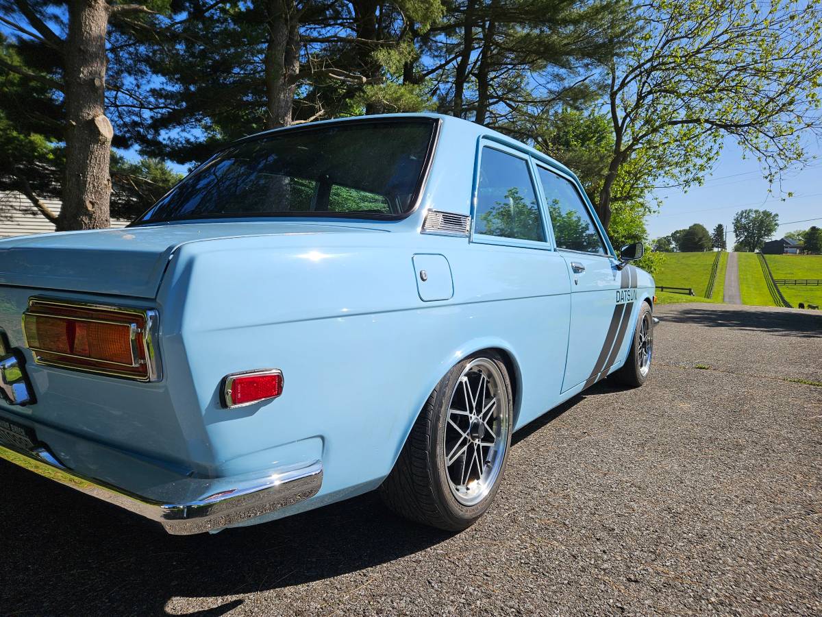 Datsun-510-1971-blue-4
