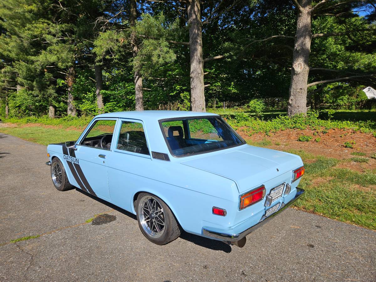 Datsun-510-1971-blue-7